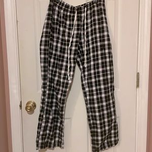 Black & white plaid pajama pants